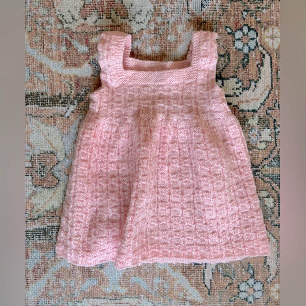 🌿 👼Vintage Handmade Knitted Baby Dresses - Picture 2 of 15